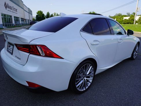 Used 2016 Lexus IS 200t RWD image 7