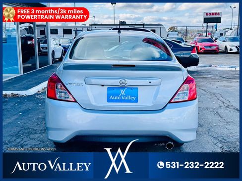 Used 2019 Nissan Versa S Plus image 6