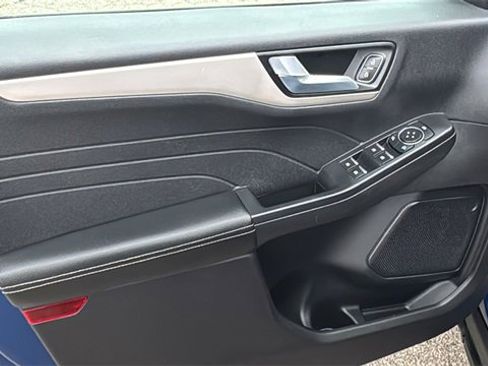 Certified 2022 Ford Escape SEL image 9