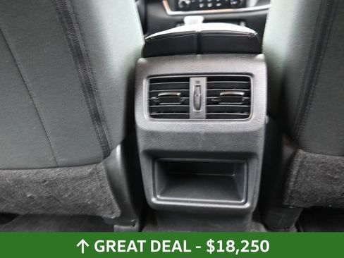 Used 2024 Nissan Rogue S image 50