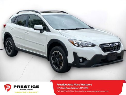 Used 2022 Subaru Crosstrek 2.0i Premium w/ Moonroof Package image 1