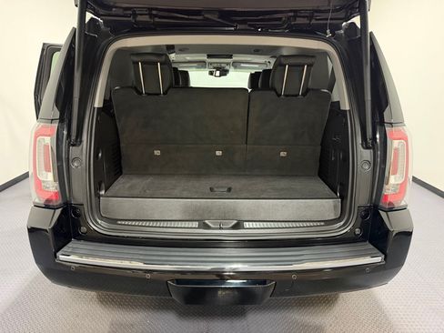 Used 2015 GMC Yukon Denali w/ Touring Package AWD/4WD image 22
