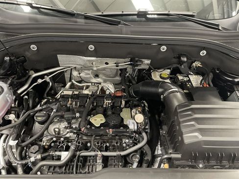 Used 2024 Volkswagen Atlas Peak Edition SE image 41