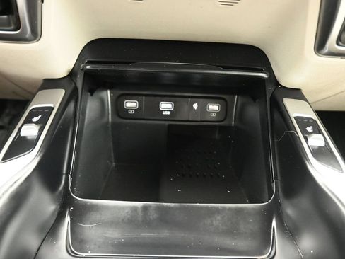 Used 2023 Kia Sorento S FWD image 23