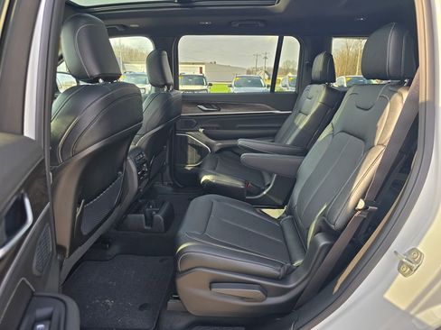 New 2026 Jeep Grand Cherokee L Limited AWD/4WD image 19