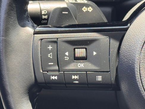 Certified 2023 Nissan Pathfinder SL w/ SL Premium Package FWD image 17