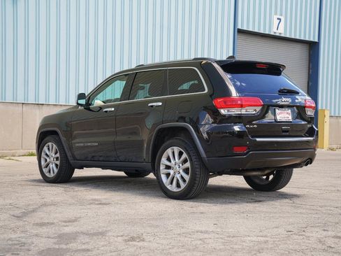 Used 2017 Jeep Grand Cherokee Limited AWD/4WD image 18