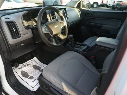 Used 2017 Chevrolet Colorado W/T w/ WT Convenience Package RWD image 8