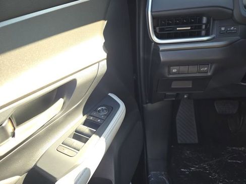 New 2026 Toyota Grand Highlander LE image 15