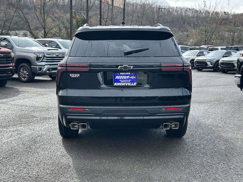 New 2026 Chevrolet Traverse LT w/ Enhanced Driving Package image 3