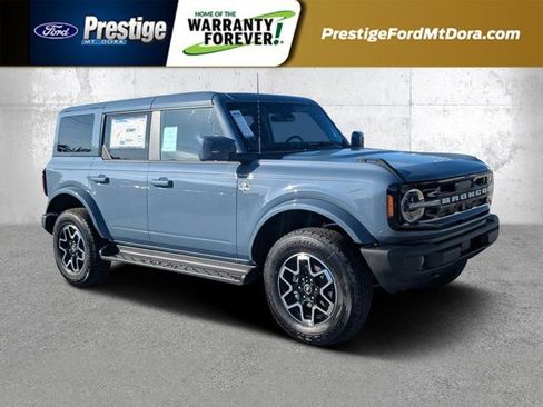 New 2025 Ford Bronco Outer Banks image 1