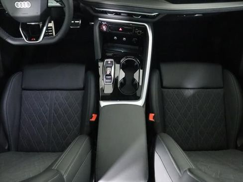 New 2025 Audi SQ5 Premium Plus image 18