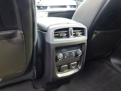 Used 2019 Buick Envision Premium w/ Driver Confidence Package image 13