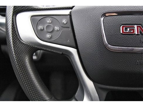 Used 2023 GMC Acadia SLE w/ Driver Convenience Package image 15