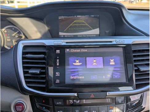 Used 2016 Honda Accord EX-L image 23