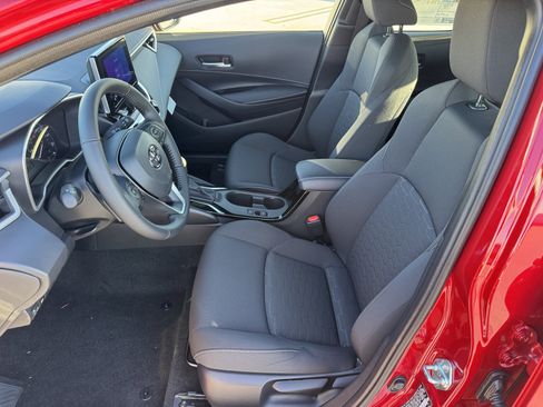 New 2026 Toyota Corolla SE image 2