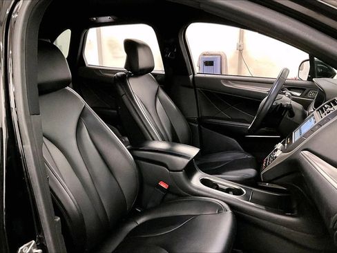 Used 2018 Lincoln MKC Premiere image 7