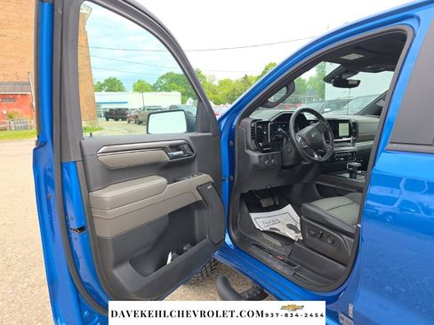 Used 2022 Chevrolet Silverado 1500 ZR2 w/ Technology Package AWD/4WD image 17