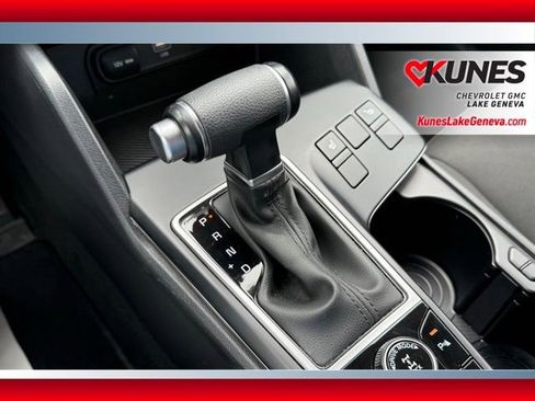 Used 2025 Kia Sportage LX AWD/4WD image 25
