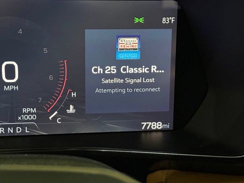 Used 2024 GMC Canyon AT4 w/ AT4 Premium Package AWD/4WD image 18
