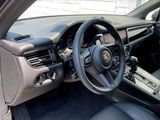 Certified 2025 Porsche Macan Turbo image 4