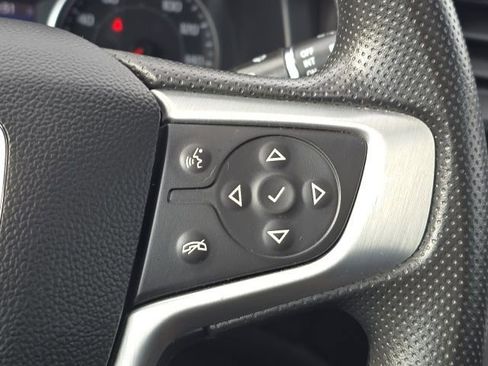 Used 2023 GMC Acadia SLE w/ Driver Convenience Package image 17