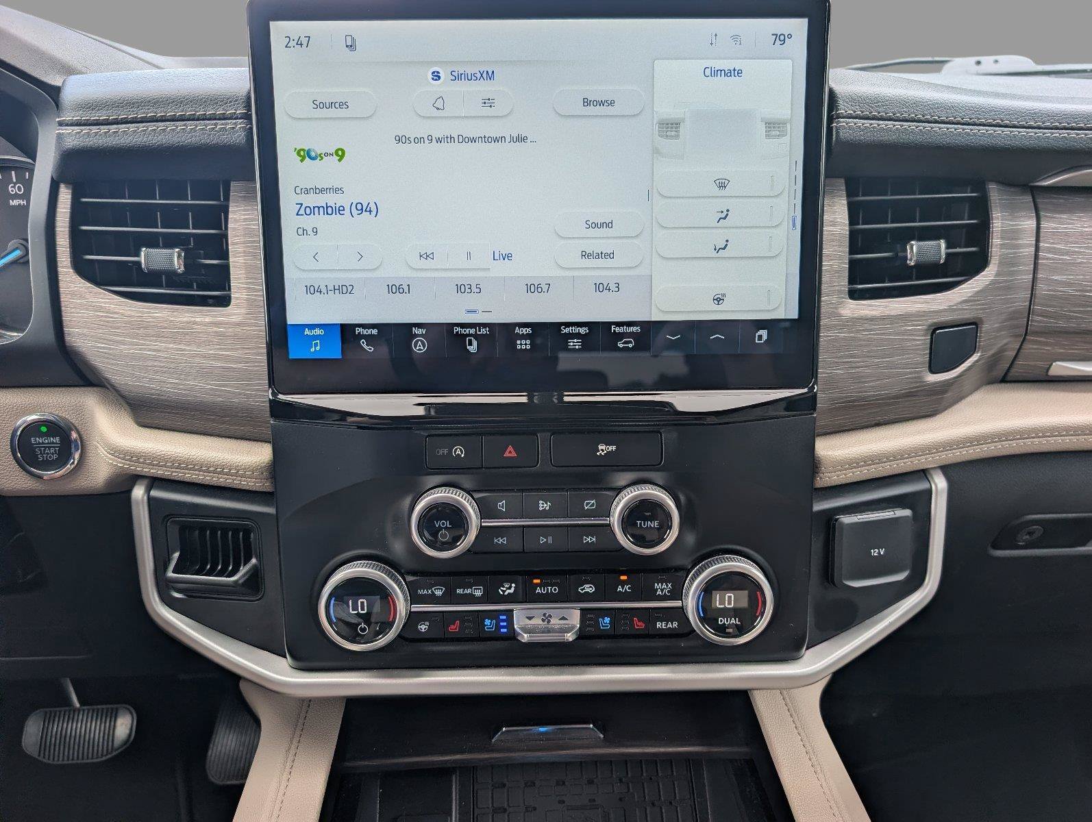 Used 2024 Ford Expedition Max Limited AWD/4WD image 18