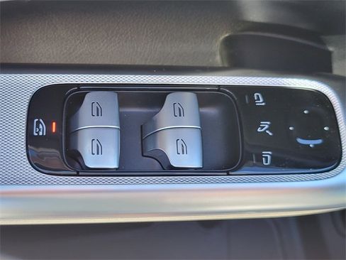 New 2026 Mercedes-Benz GLC 300 4MATIC image 16