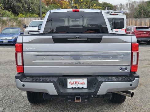 Certified 2022 Ford F250 Platinum w/ FX4 Off-Road Package image 5