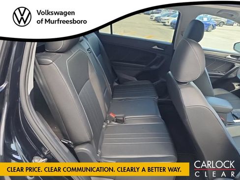 Used 2023 Volkswagen Tiguan SE FWD image 12