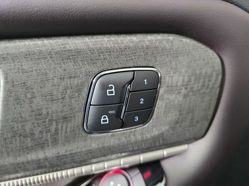 Certified 2025 Ford Explorer Platinum w/ LUX Leather Package image 26