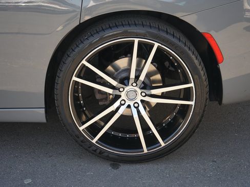 Used 2018 Dodge Charger SXT RWD image 22