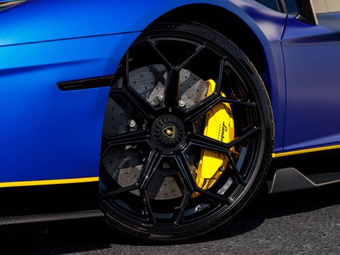 Used 2022 Lamborghini Aventador LP 780-4 Ultimae AWD/4WD image 3