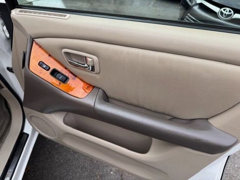 Used 2003 Lexus RX 300 2WD image 13