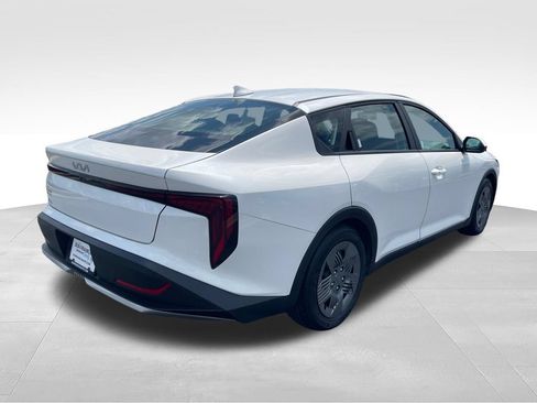 Used 2025 Kia K4 FWD image 5
