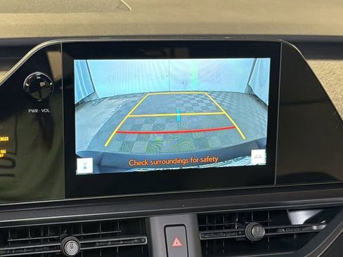 New 2026 Lexus UX 300h AWD image 22