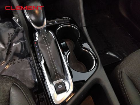 Used 2024 Buick Encore GX Preferred FWD image 19