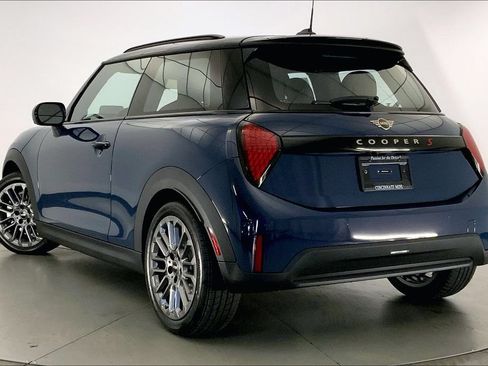 New 2026 MINI Cooper S FWD image 2