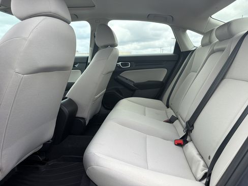 Certified 2022 Honda Civic EX image 9