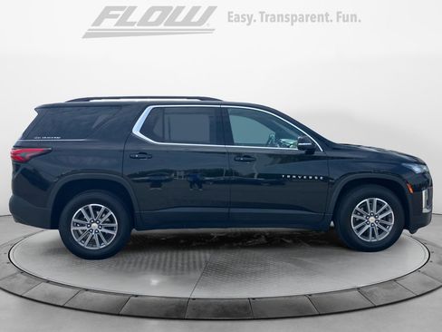Used 2022 Chevrolet Traverse LT image 10