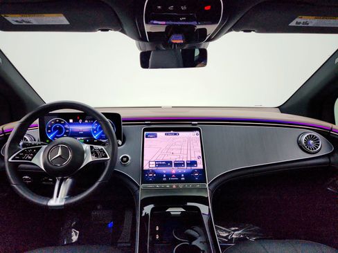 Certified 2023 Mercedes-Benz EQE 350+ 4MATIC SUV image 27