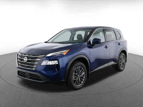 Used 2026 Nissan Rogue SV AWD/4WD image 3