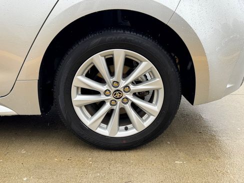 Used 2024 Toyota Corolla SE image 7