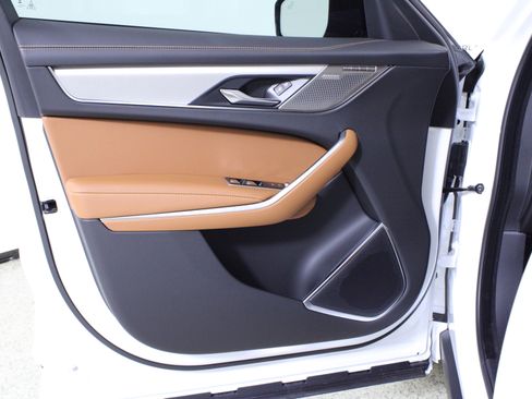 New 2026 Jaguar F-PACE R-Dynamic S image 15