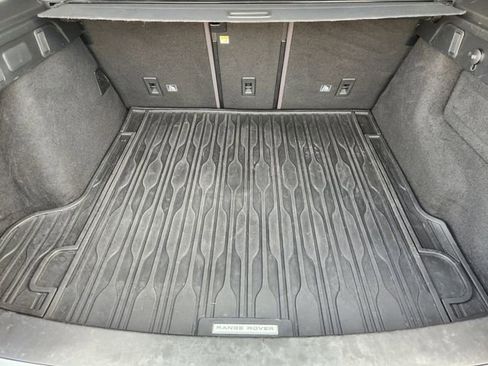 Used 2020 Land Rover Range Rover Velar R-Dynamic S image 26