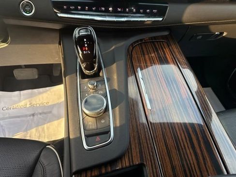 Used 2023 Cadillac Escalade Premium Luxury w/ Performance Package image 17