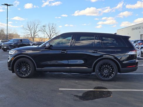 Used 2020 Lincoln Aviator Reserve w/ Equipment Group 201A image 4