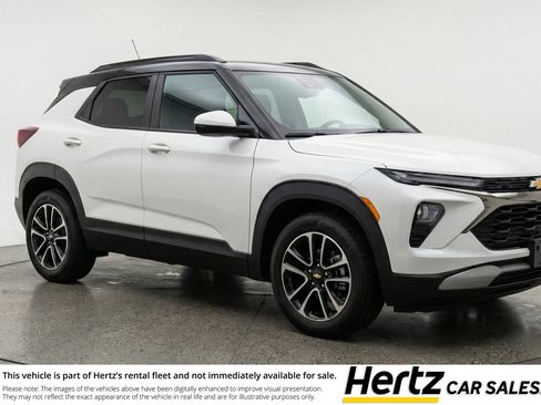 Used 2025 Chevrolet TrailBlazer LT image 1