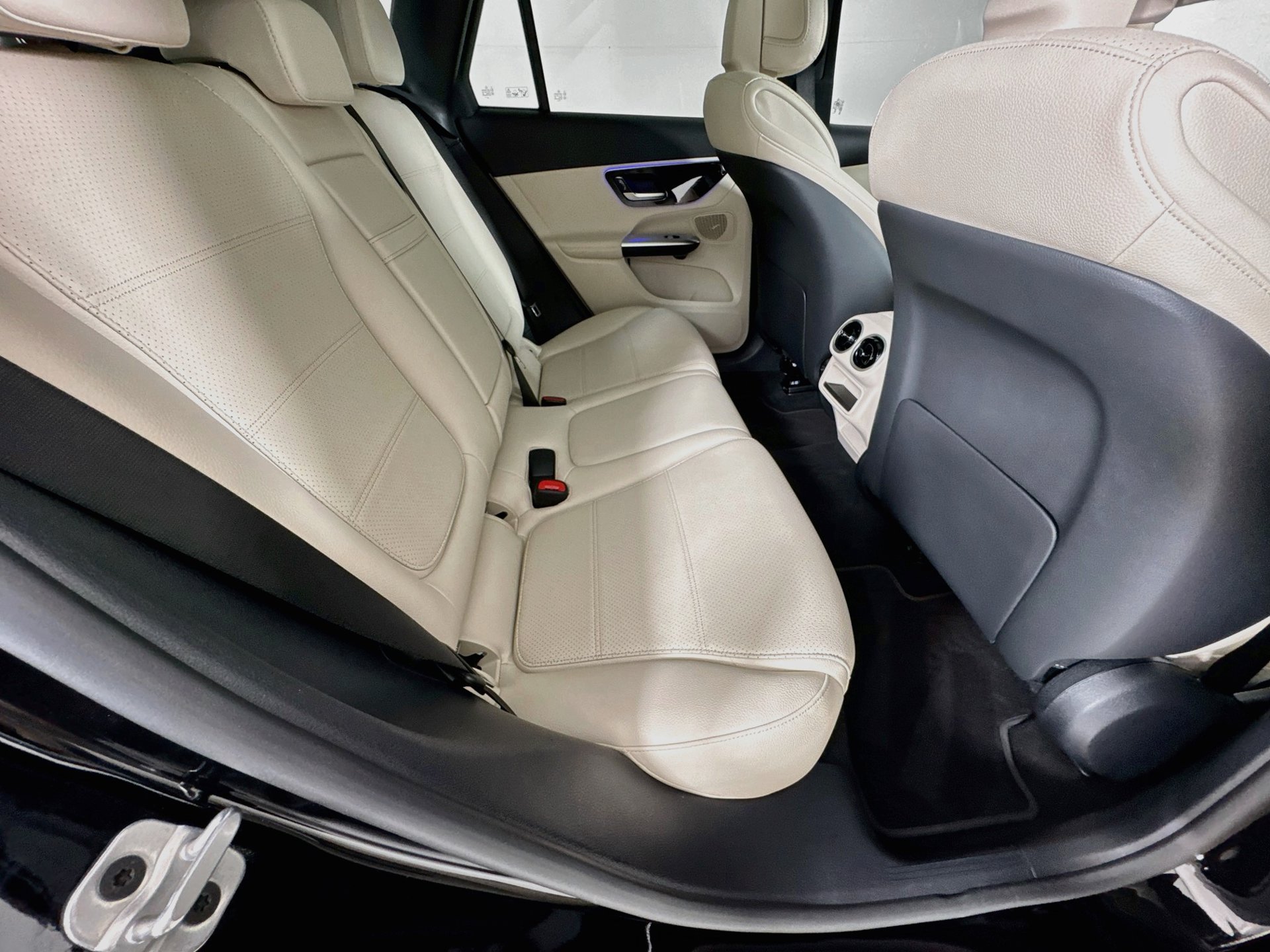 Certified 2026 Mercedes-Benz GLC 300 4MATIC image 28