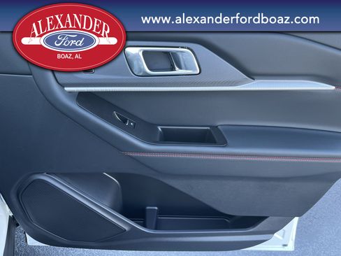 New 2026 Ford Explorer ST-Line w/ ST-Line Street Pack image 16